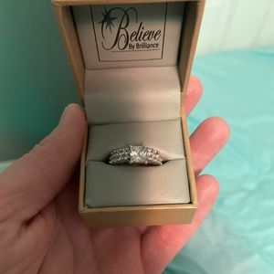 Engagement ring that was only worn for a few week